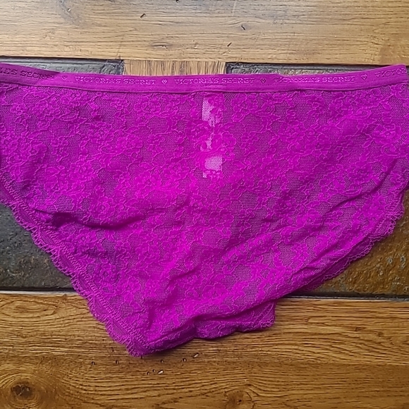 Victoria Secret Brief Panties Small - Picture 3 of 3